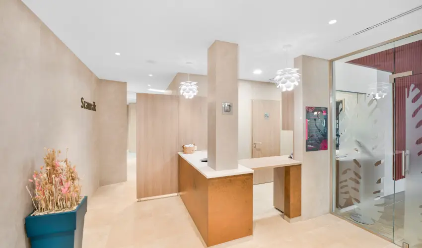 Danubius Hotel Bk Bk, Bkfrd - Mjus 1. 