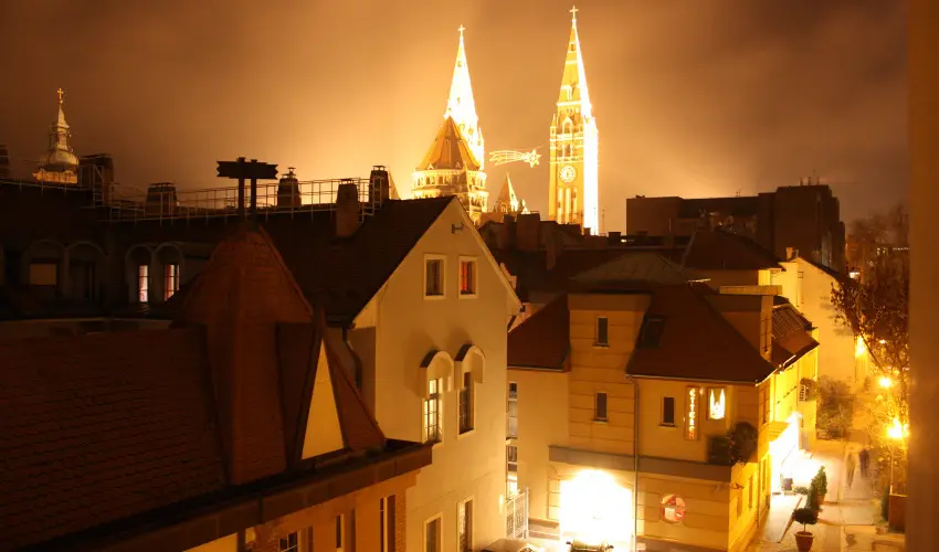 D�m Hotel Szeged - M�jus 1. 