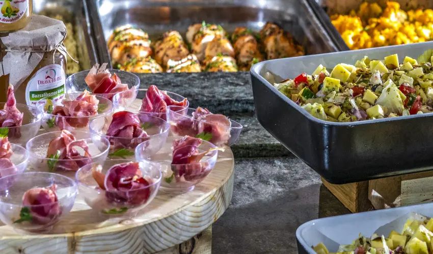 Dráva Hotel Thermal Resort Harkány - Anyák napi és Május 1. hosszú hétvége - teljes előrefizetéssel (min. 2 éj)