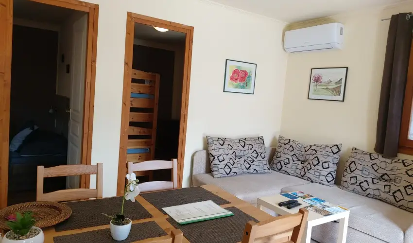 Dream Horse Apartman Cserkeszl - Mjus 1. (min. 2 j)