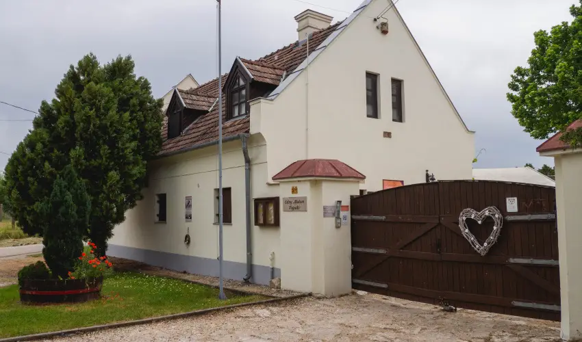 Edvy Malom Fogadó és Barokk Udvarház Pápa - Május 1. (min. 2 éj)