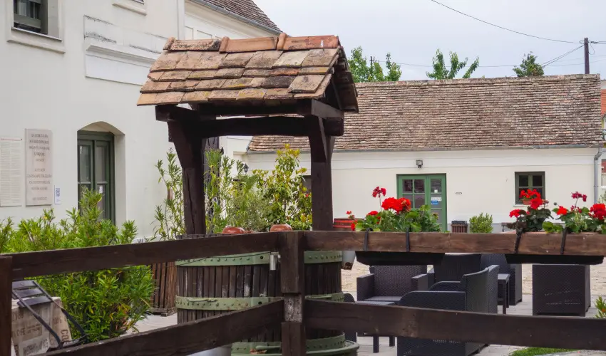 Edvy Malom Fogadó és Barokk Udvarház Pápa - Május 1. (min. 2 éj)