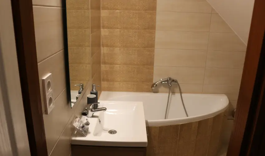 gerliget Vendghz Harkny - Mjus 1. (min. 2 j)