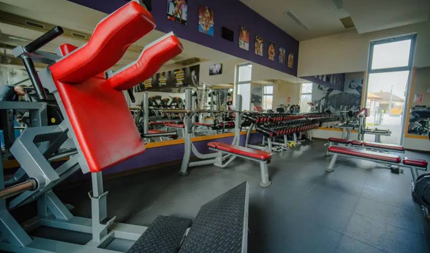 Eleven Business & Sport Hotel Jszrokszlls - Mjus 1.