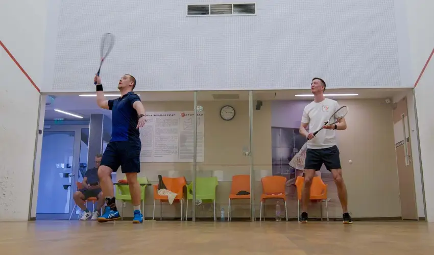 Eleven Business & Sport Hotel Jszrokszlls - Mjus 1.