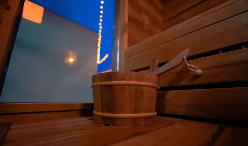 Eleven Business & Sport Hotel Jszrokszlls - Mjus 1.