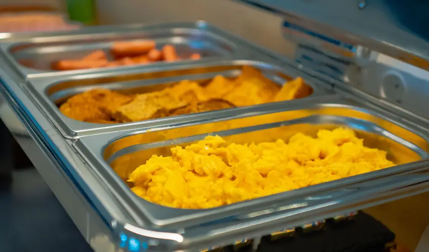 Eleven Business & Sport Hotel Jszrokszlls - Mjus 1.