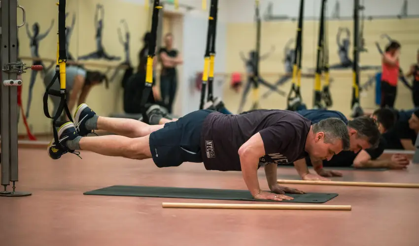 Eleven Business & Sport Hotel Jszrokszlls - Mjus 1.