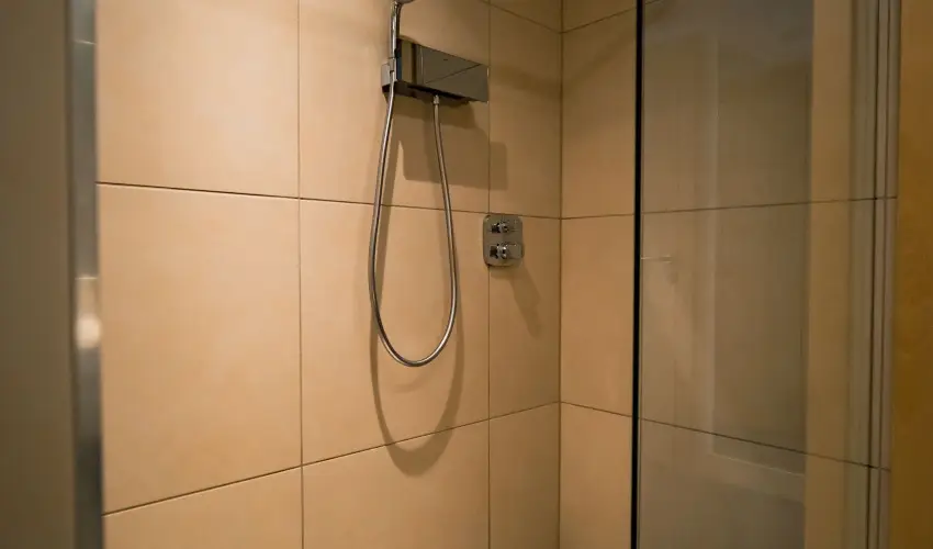 Eleven Business & Sport Hotel Jszrokszlls - Mjus 1.