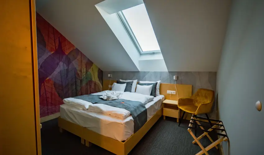 Eleven Business & Sport Hotel Jszrokszlls - Mjus 1.