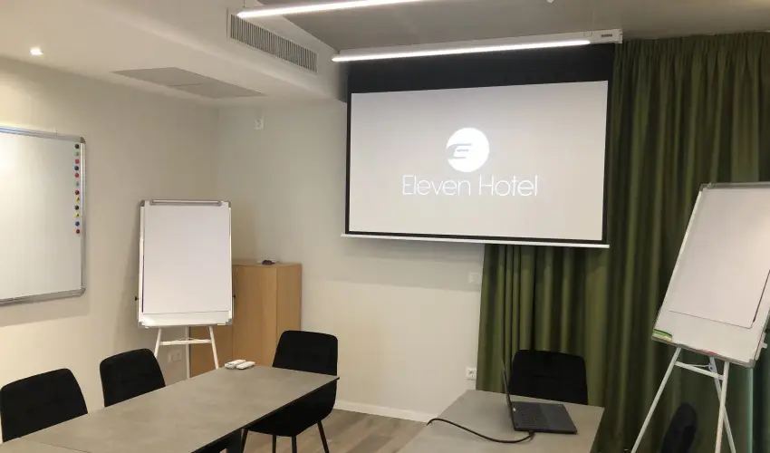 Eleven Business & Sport Hotel Jszrokszlls - Mjus 1.