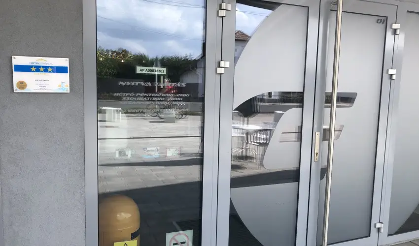 Eleven Business & Sport Hotel Jszrokszlls - Mjus 1.