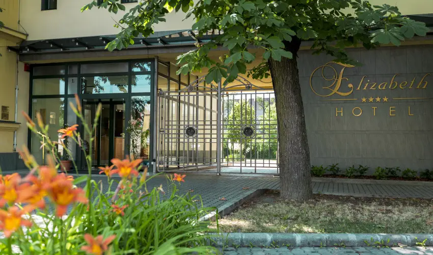 Elizabeth Hotel Gyula - Mjus 1. (min. 2 j)