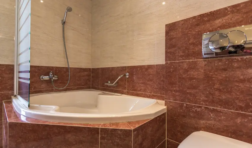 Elizabeth Hotel Gyula - Mjus 1. (min. 2 j)