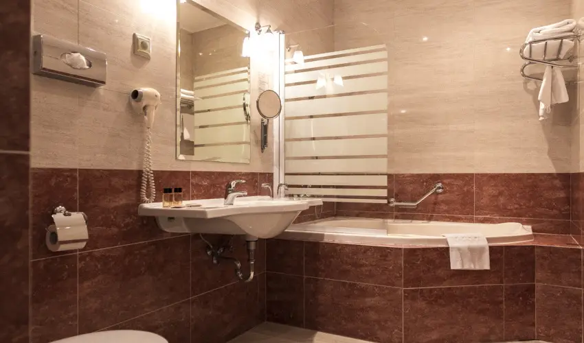 Elizabeth Hotel Gyula - Mjus 1. (min. 2 j)