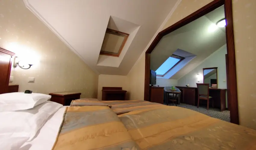 Elizabeth Hotel Gyula - Mjus 1. (min. 2 j)