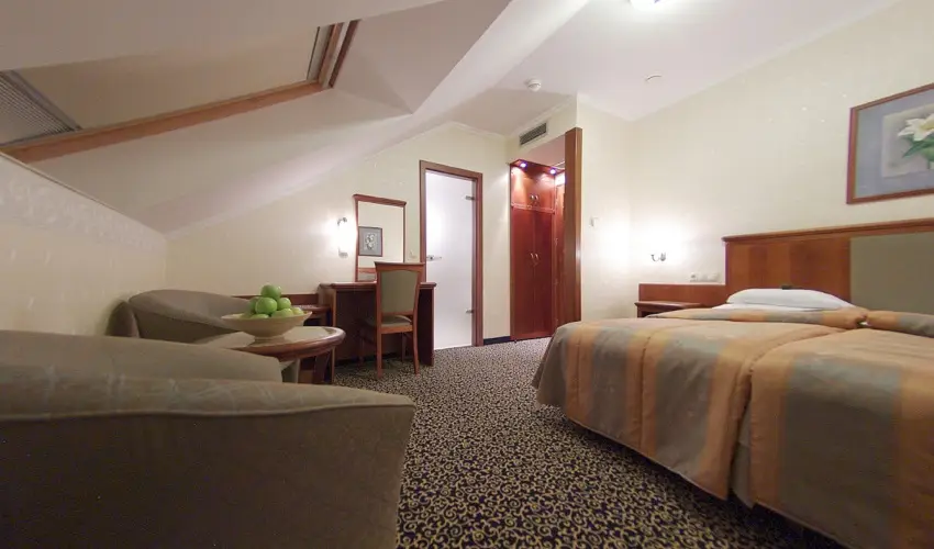 Elizabeth Hotel Gyula - Mjus 1. (min. 2 j)