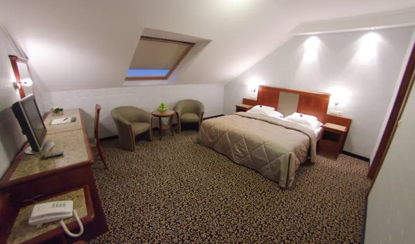 Elizabeth Hotel Gyula - Mjus 1. (min. 2 j)