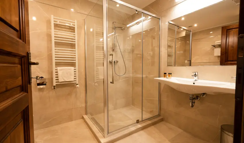 Elizabeth Hotel Gyula - Mjus 1. (min. 2 j)