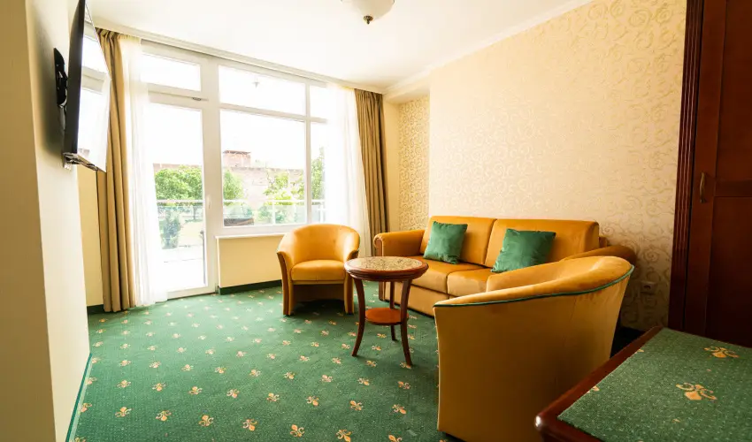 Elizabeth Hotel Gyula - Mjus 1. (min. 2 j)
