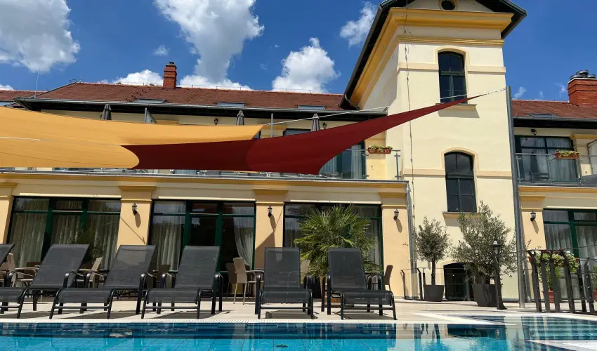 Elizabeth Hotel Gyula - Mjus 1. (min. 2 j)