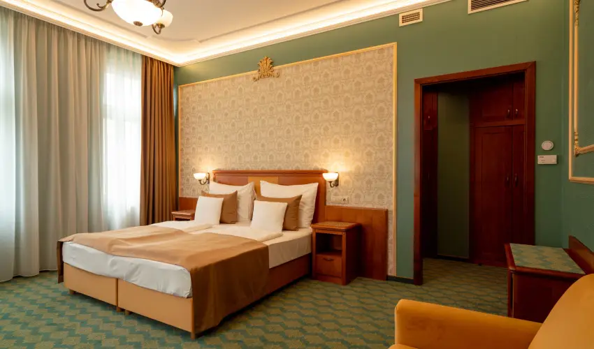 Elizabeth Hotel Gyula - Mjus 1. (min. 2 j)