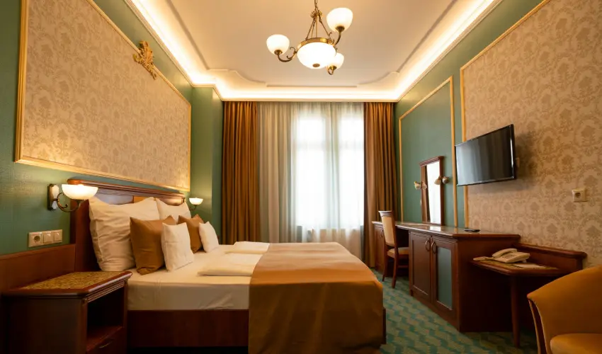 Elizabeth Hotel Gyula - Mjus 1. (min. 2 j)