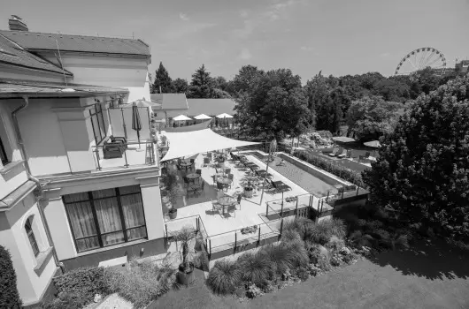 Elizabeth Hotel - Mjus 1. (min. 2 j)
