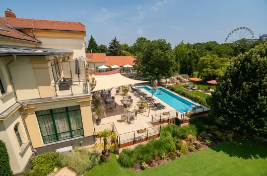 Elizabeth Hotel - Mjus 1. (min. 2 j)