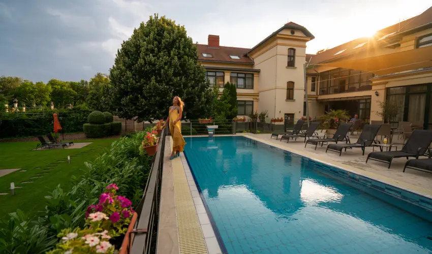 Elizabeth Hotel Gyula - Mjus 1. (min. 2 j)