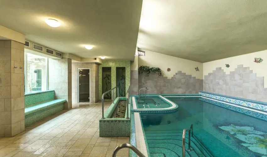 Elizabeth Hotel Gyula - Mjus 1. (min. 2 j)