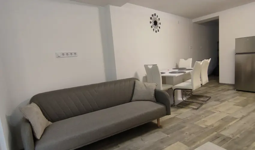 �nId�m Orosh�za Orosh�za - M�jus 1. 