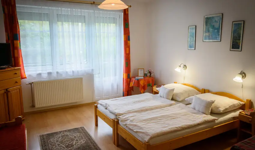 Erika Apartman Srvr - Mjus 1. (min. 2 j)