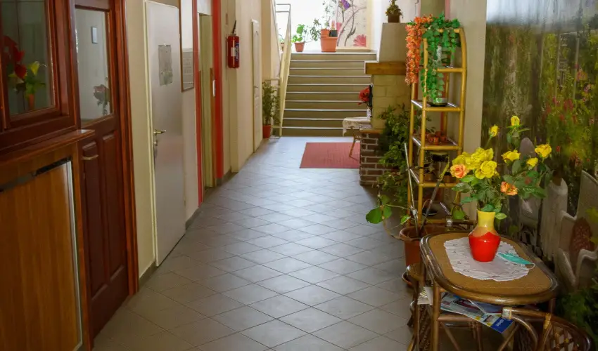 Erika Apartman Srvr - Mjus 1. (min. 2 j)