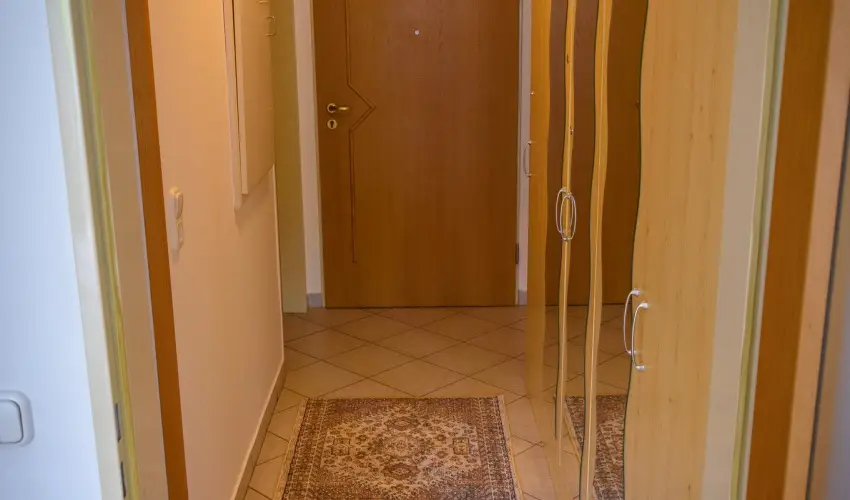 Erika Apartman Srvr - Mjus 1. (min. 2 j)