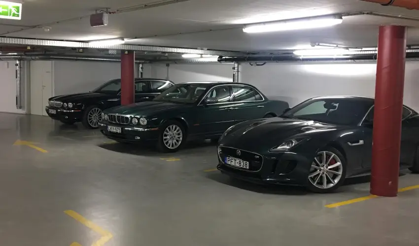 Erzsbet Nagy Szlloda Paks - Mjus 1.