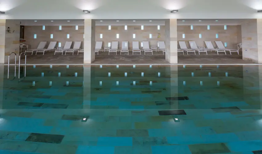 Erzsbet Nagy Szlloda Paks - Mjus 1.