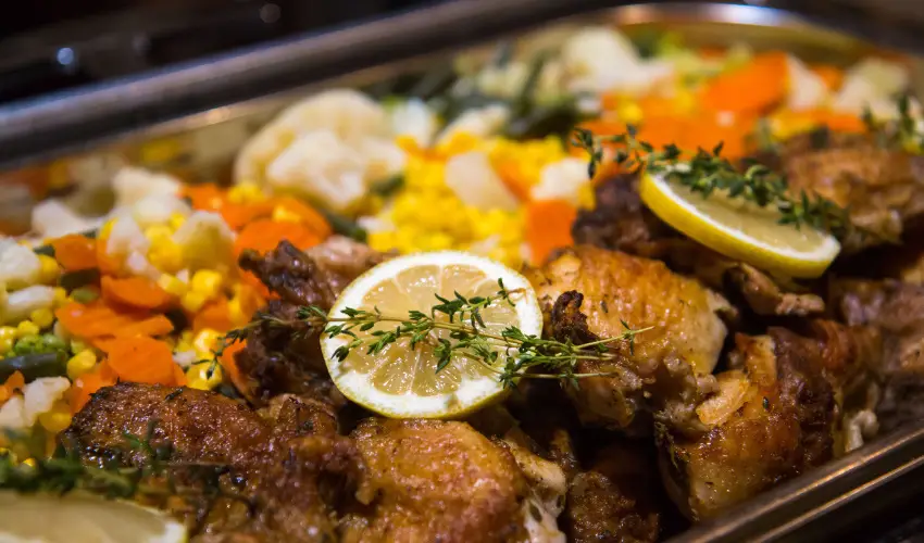 Erzsbet Nagy Szlloda Paks - Mjus 1.