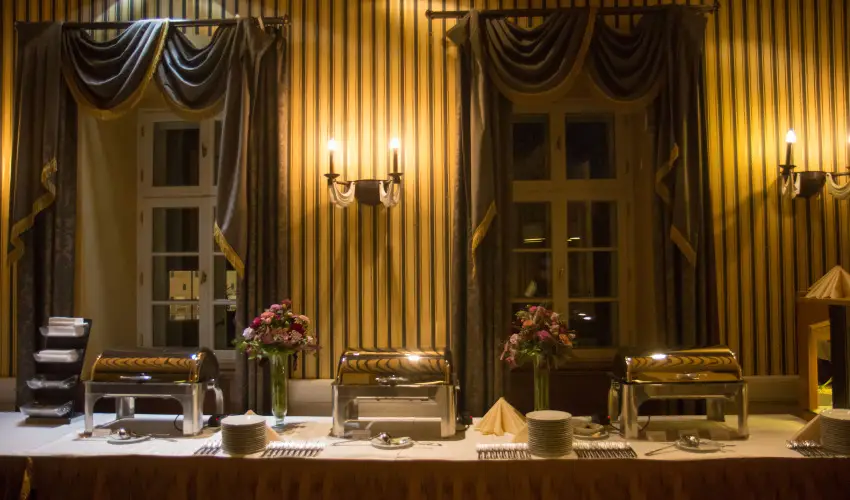 Erzsbet Nagy Szlloda Paks - Mjus 1.