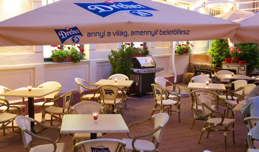 Erzsbet Kirlyn Szlloda Gdll - Mjus 1. - specilis elrefizetssel