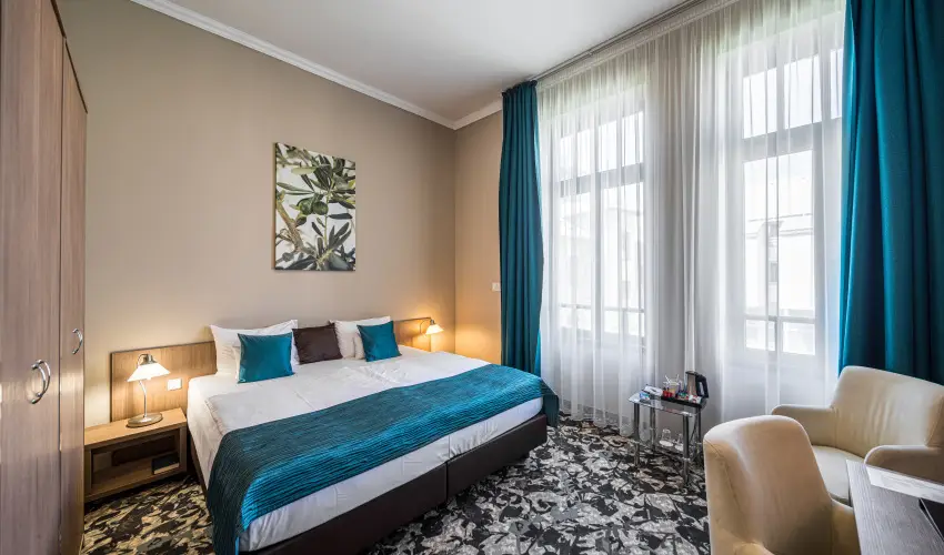 Erzsbet Kirlyn Szlloda Gdll - Mjus 1. - specilis elrefizetssel