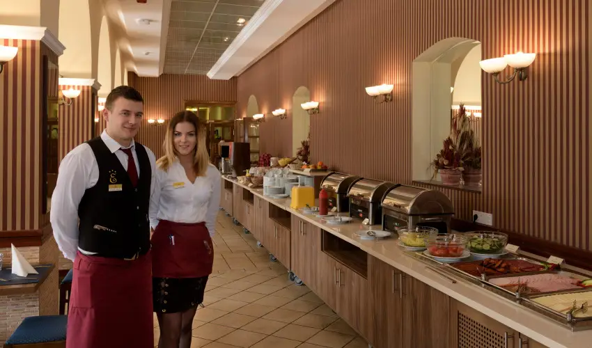 Erzsébet Park Hotel Parádfürdő - Május 1.