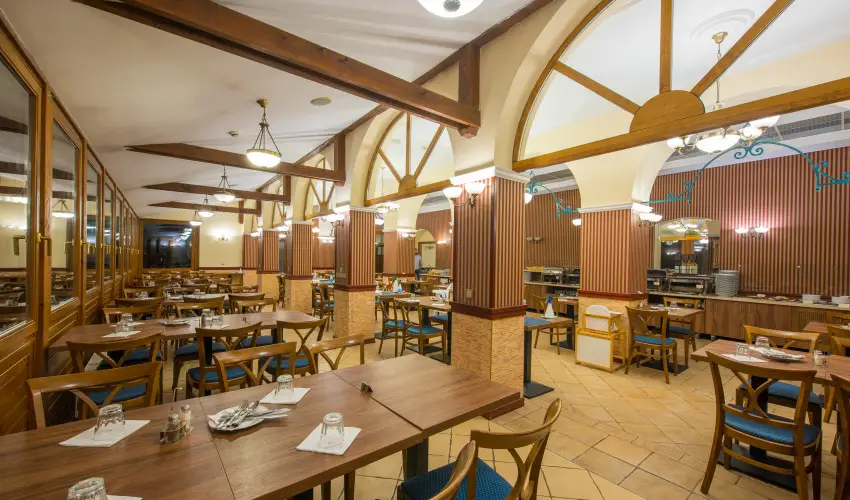 Erzsébet Park Hotel Parádfürdő - Május 1.