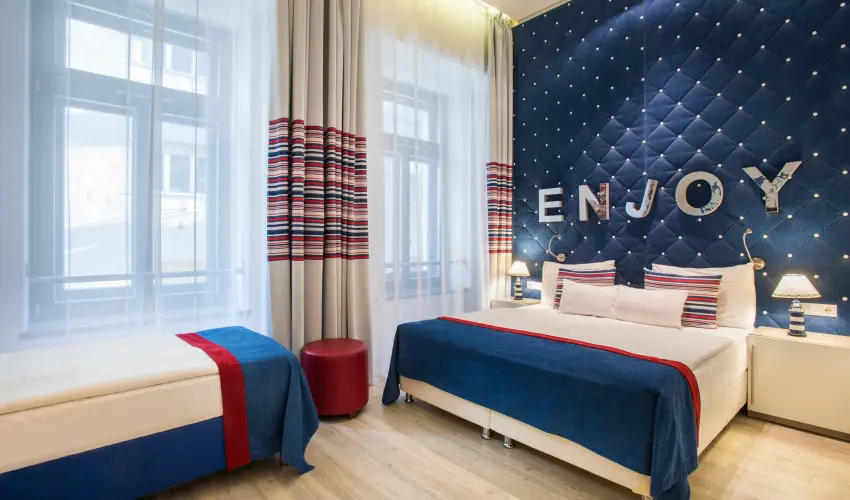 Estilo Fashion Hotel Budapest - Mjus 1. - teljes elrefizetssel