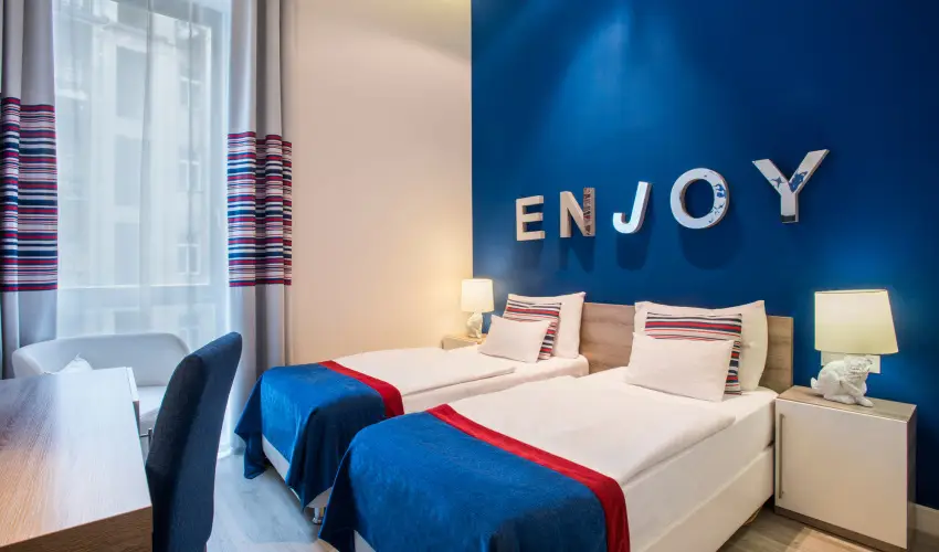 Estilo Fashion Hotel Budapest - Mjus 1. - teljes elrefizetssel