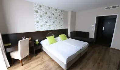 Ezsthd Hotel Veszprm