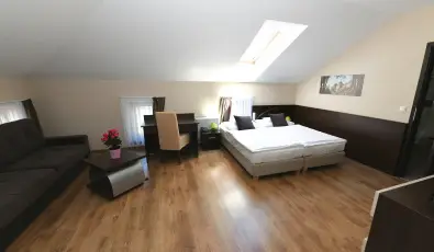 Ezsthd Hotel Veszprm