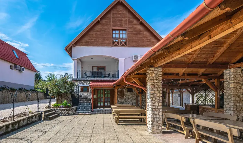 Ferrata Vendghz Csesznek - Mjus 1. (min. 2 j)