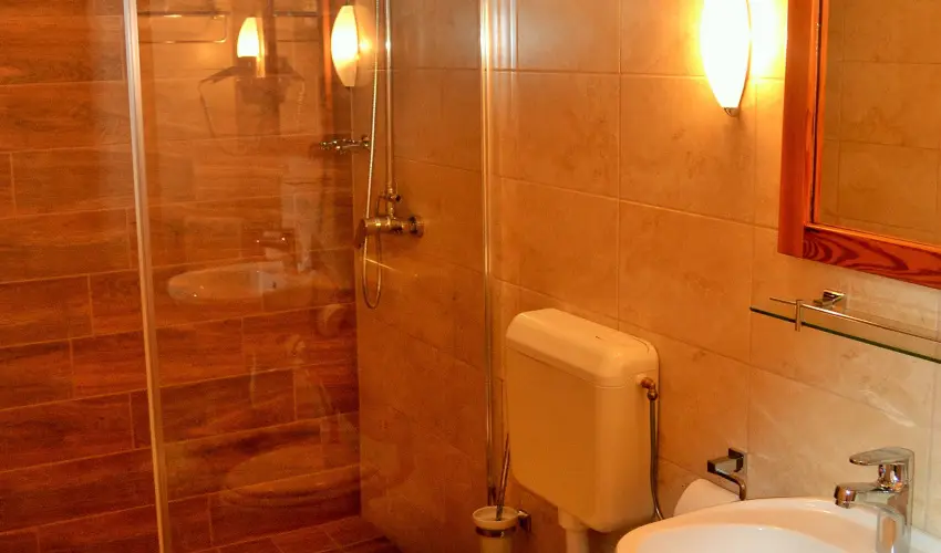 Fodor Hotel Gyula - Mjus 1. (min. 2 j)