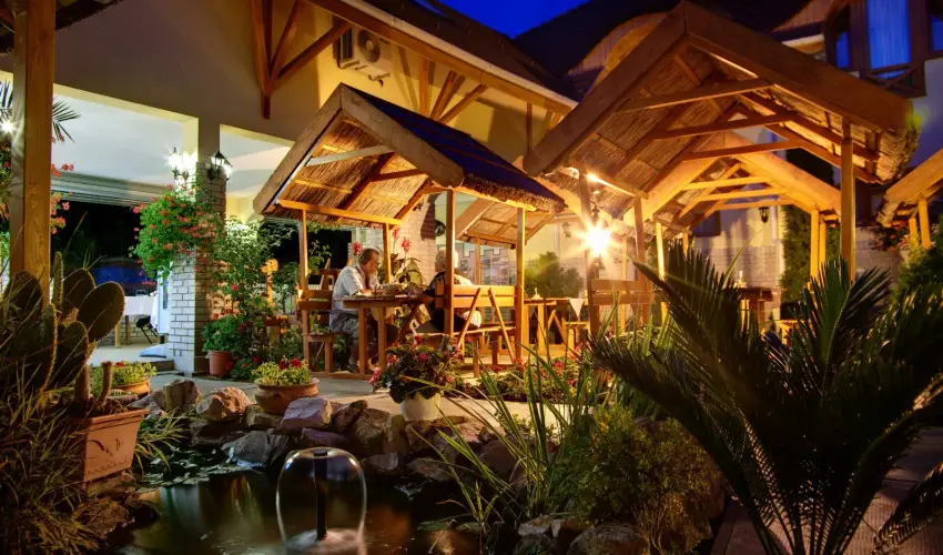 Fodor Hotel Gyula - Mjus 1. (min. 2 j)